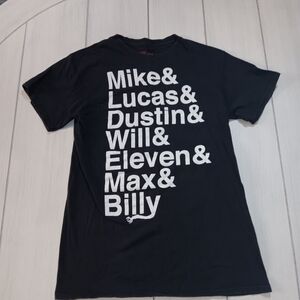 Women's XS Stranger Things Graphic T-Shirt